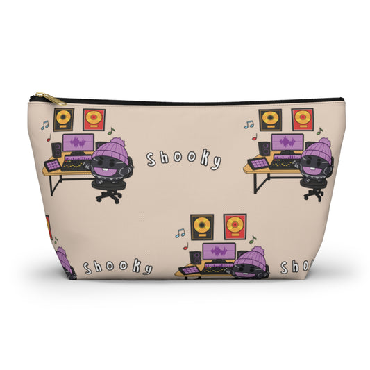 BT21 Shooky Beige Pattern Travel Bag