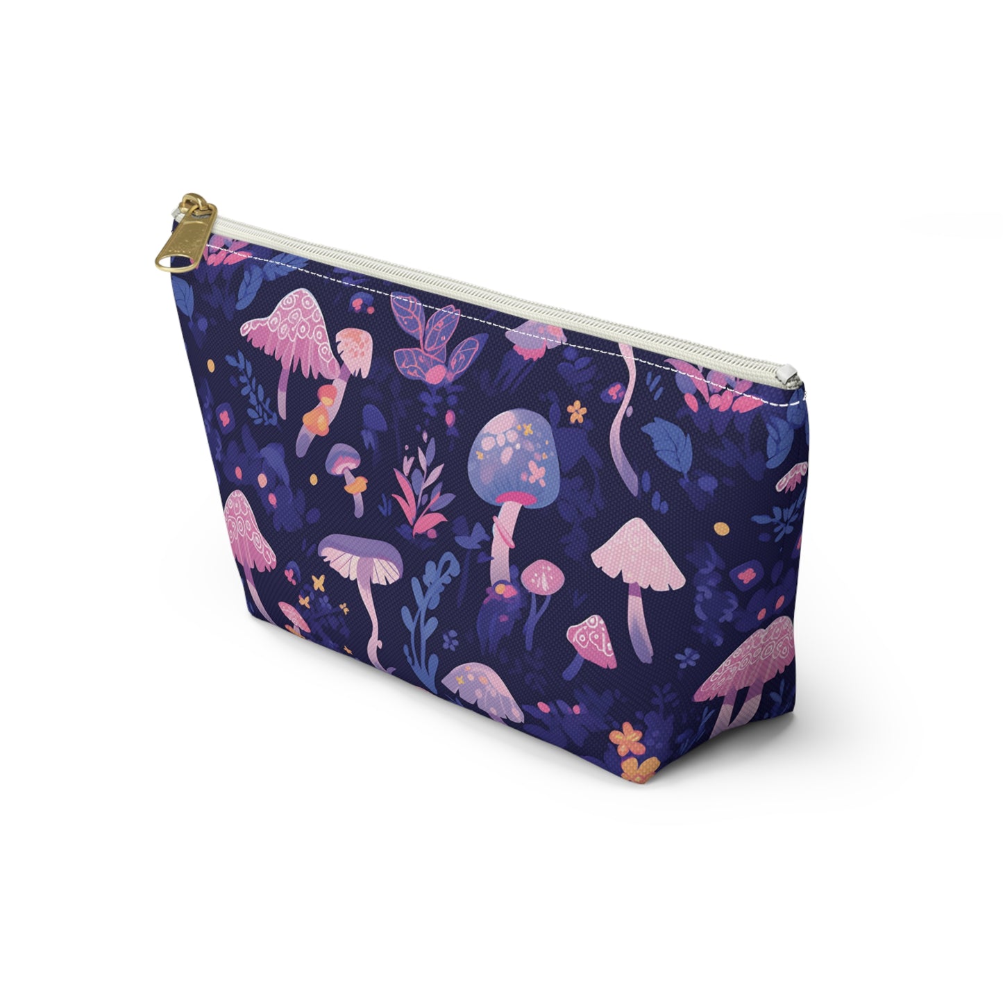 Mushroom Pattern Travel Bag Design 4