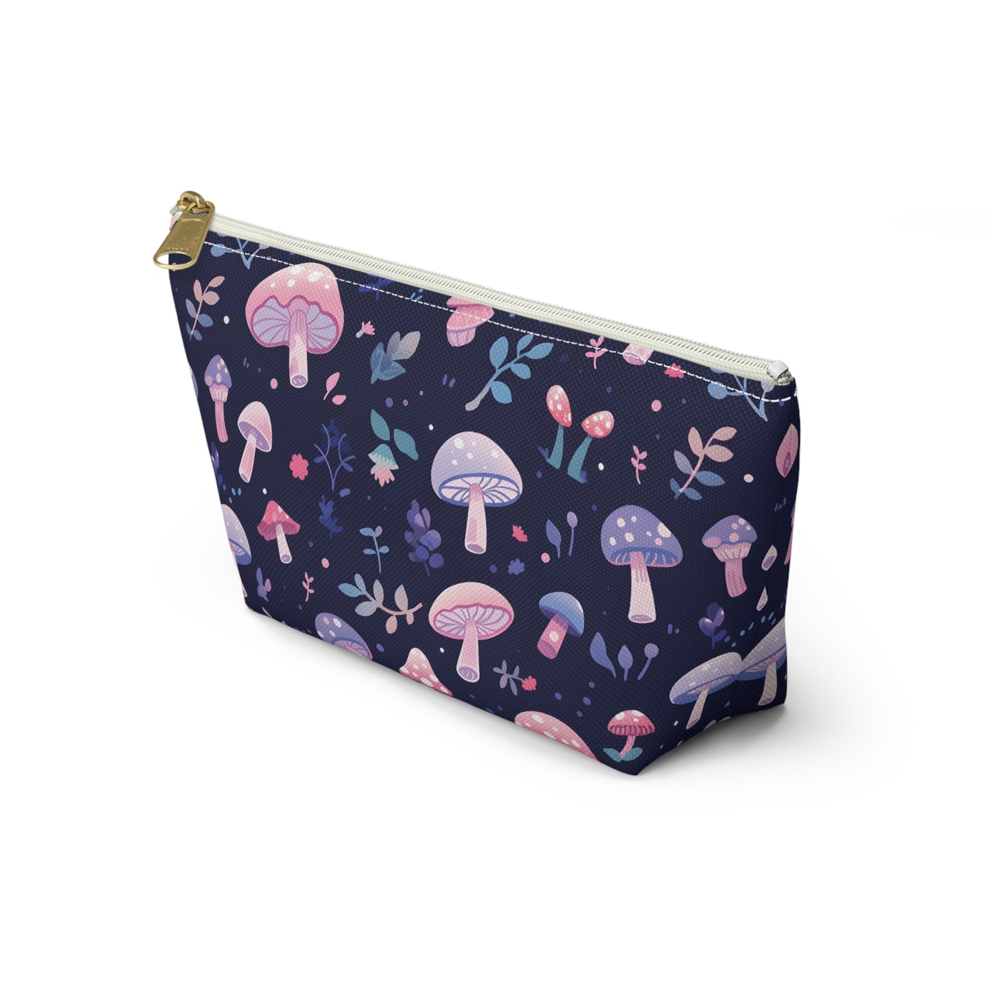 Mushroom Pattern Travel Bag Design 11