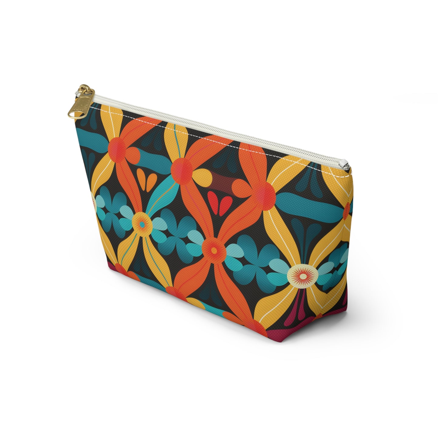 Retro Pattern Travel Bag Design 4